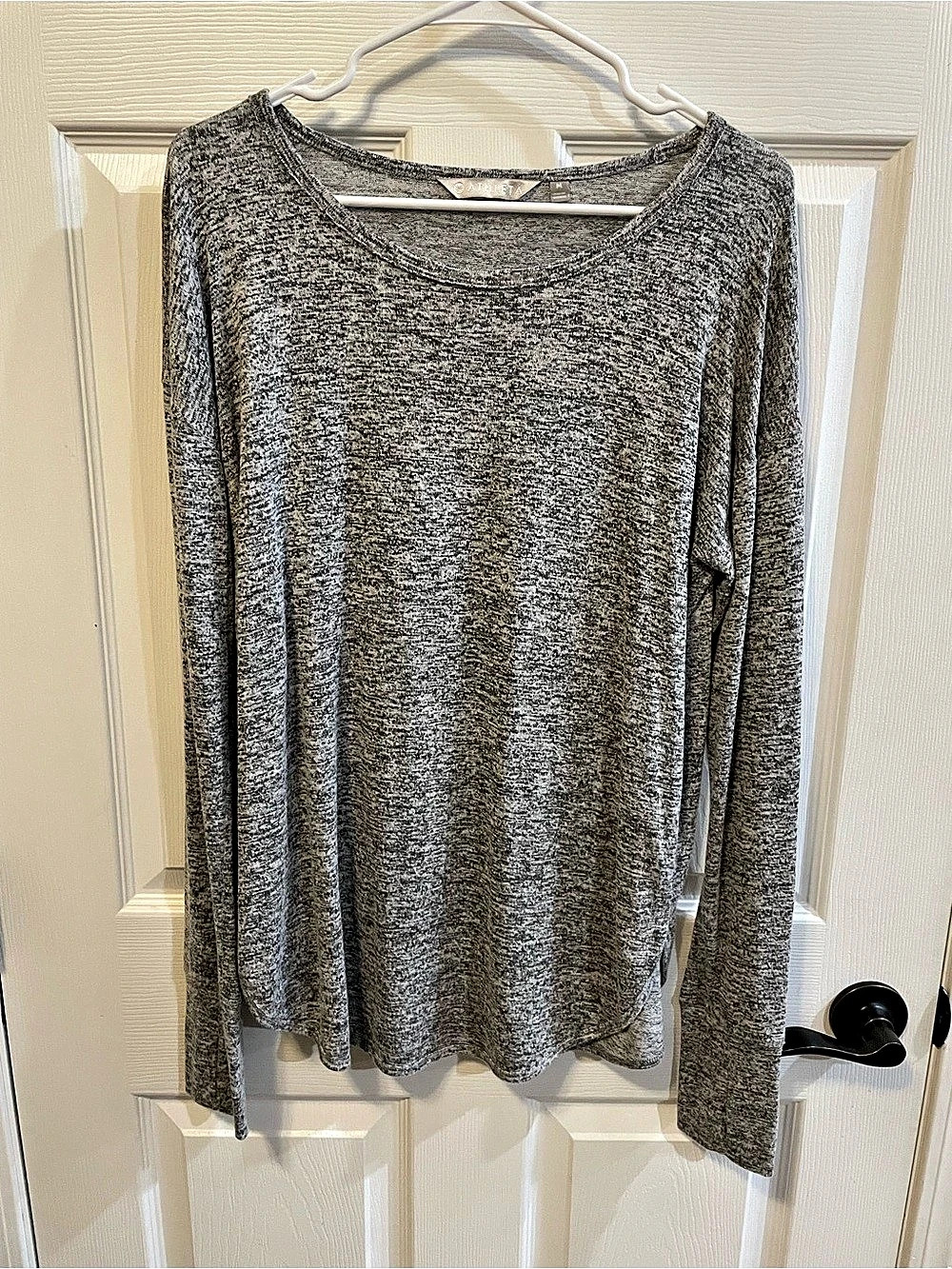 Athleta Heathered Gray Long Sleeve Top Medium Thumbholes
